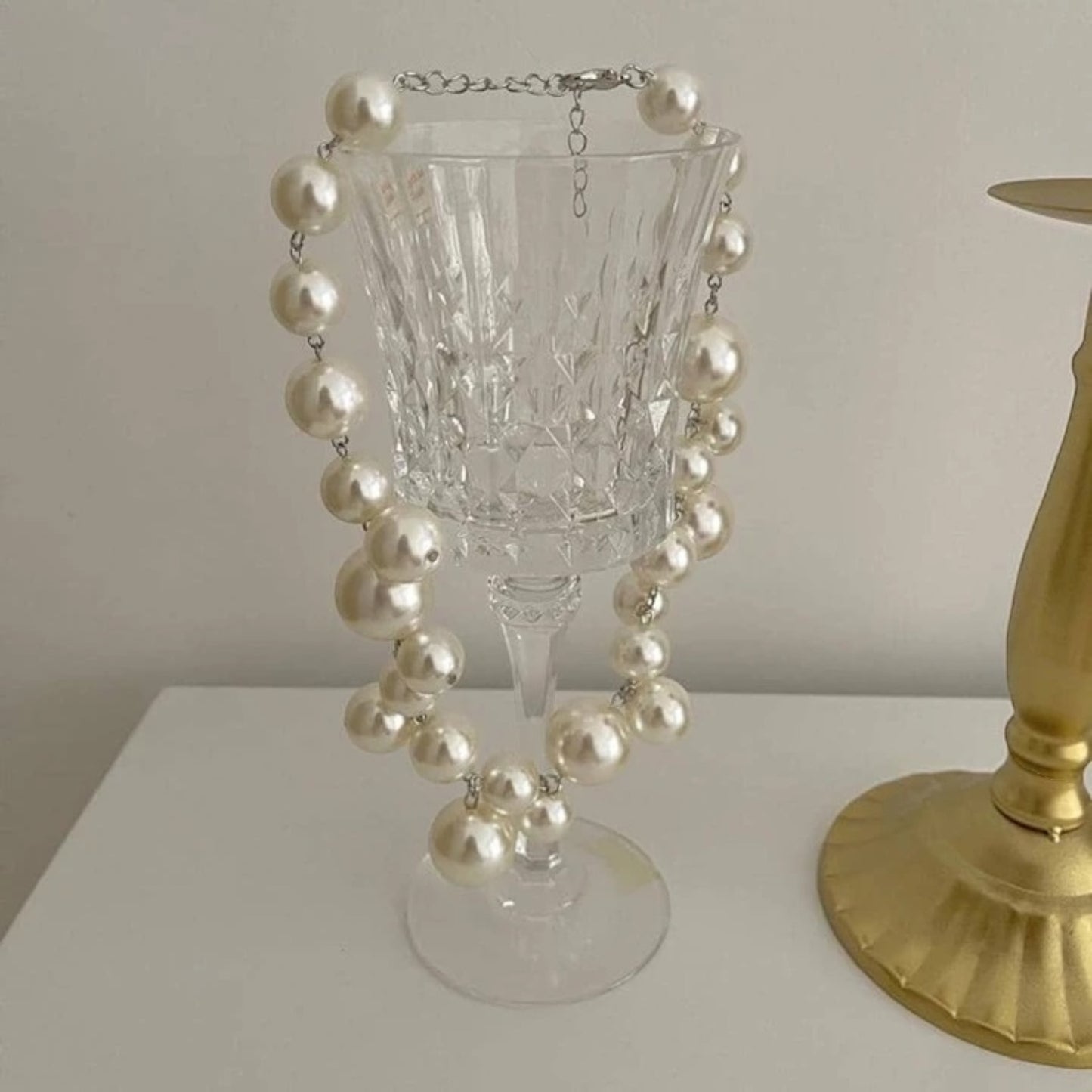 Faux pearl beaded necklace