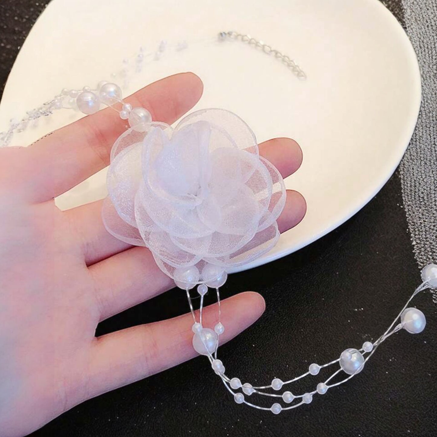 1pcs women’s French style flower &Faux pearl necklace