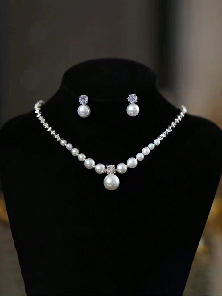 Round pearl necklace set