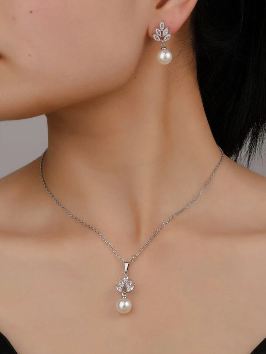 Zirconia pearl jewellery set