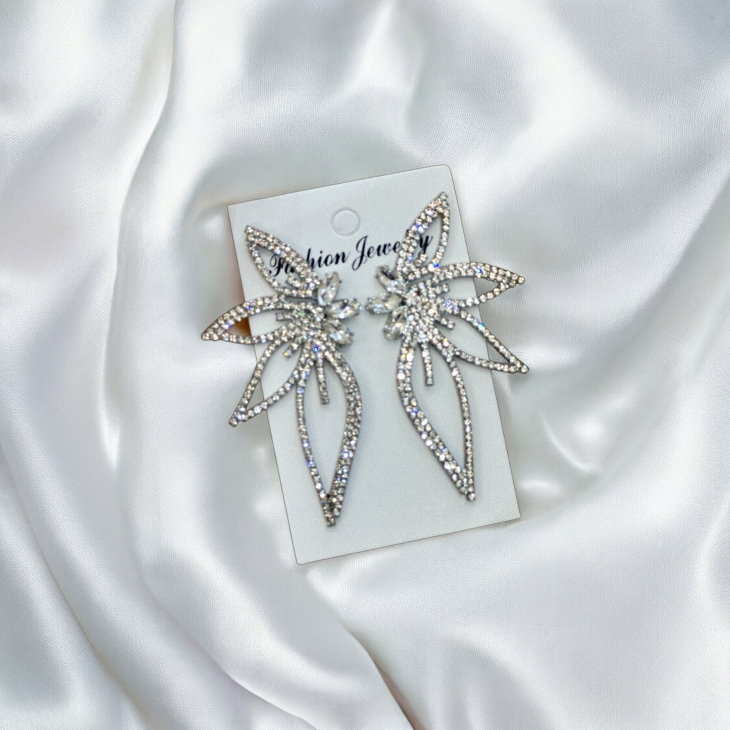 RINGSTONE maple leaf design stud earring