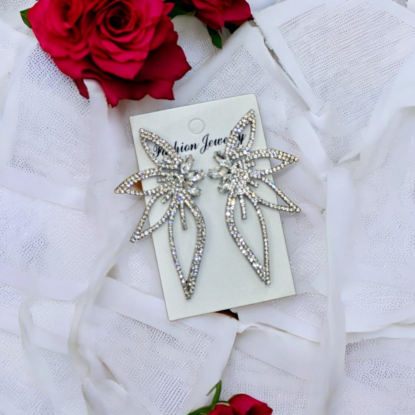 RINGSTONE maple leaf design stud earring