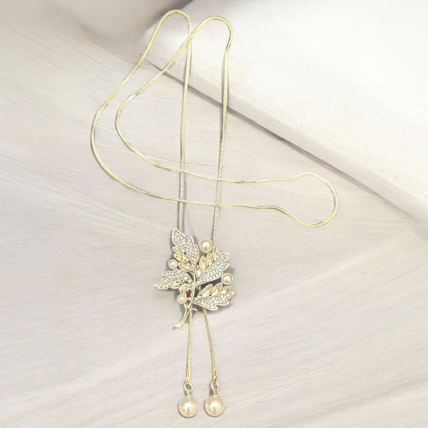 silver Long Chain Pearl Sparkle Pendant