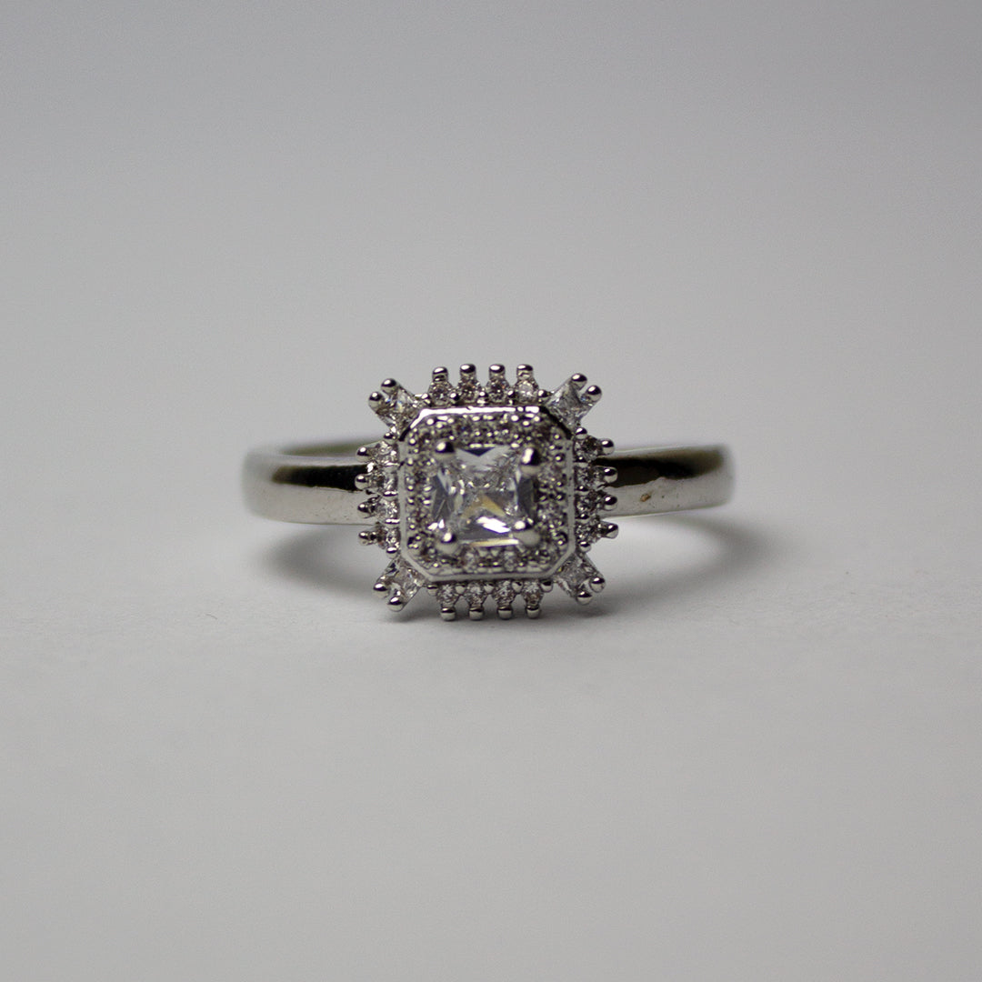Square solitaire ring