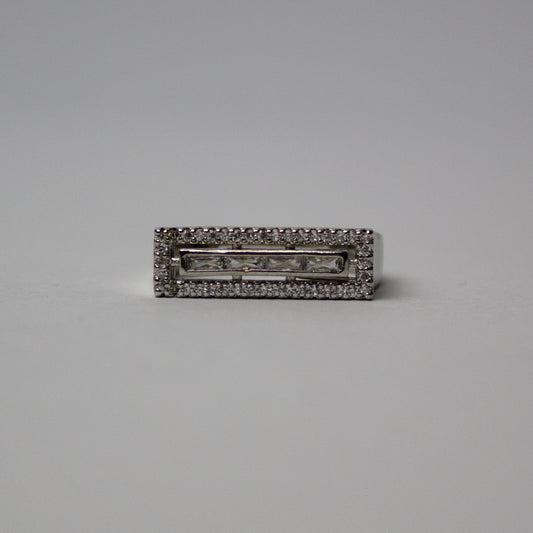 Sleek swarovski ring
