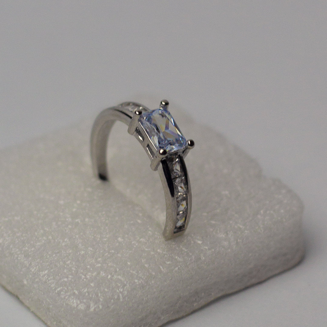 Ice Stone Ring